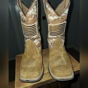 Ariat Tan Boots